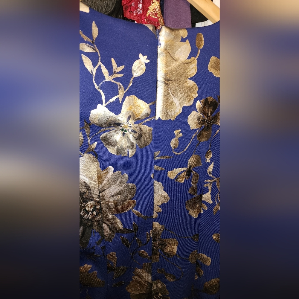 Floral Silver Foil and Blue Midi 3/4 Sleeve Dress - Picture 3 of 3